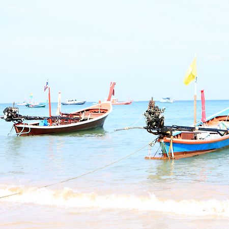 Andaman Seaside Resort Bangtao Beach Pantai Bang Tao Bagian luar foto