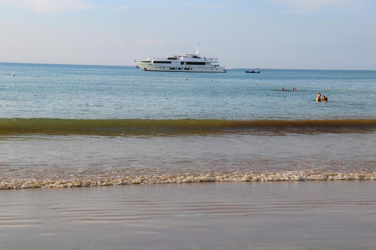 Andaman Seaside Resort Bangtao Beach Pantai Bang Tao Bagian luar foto